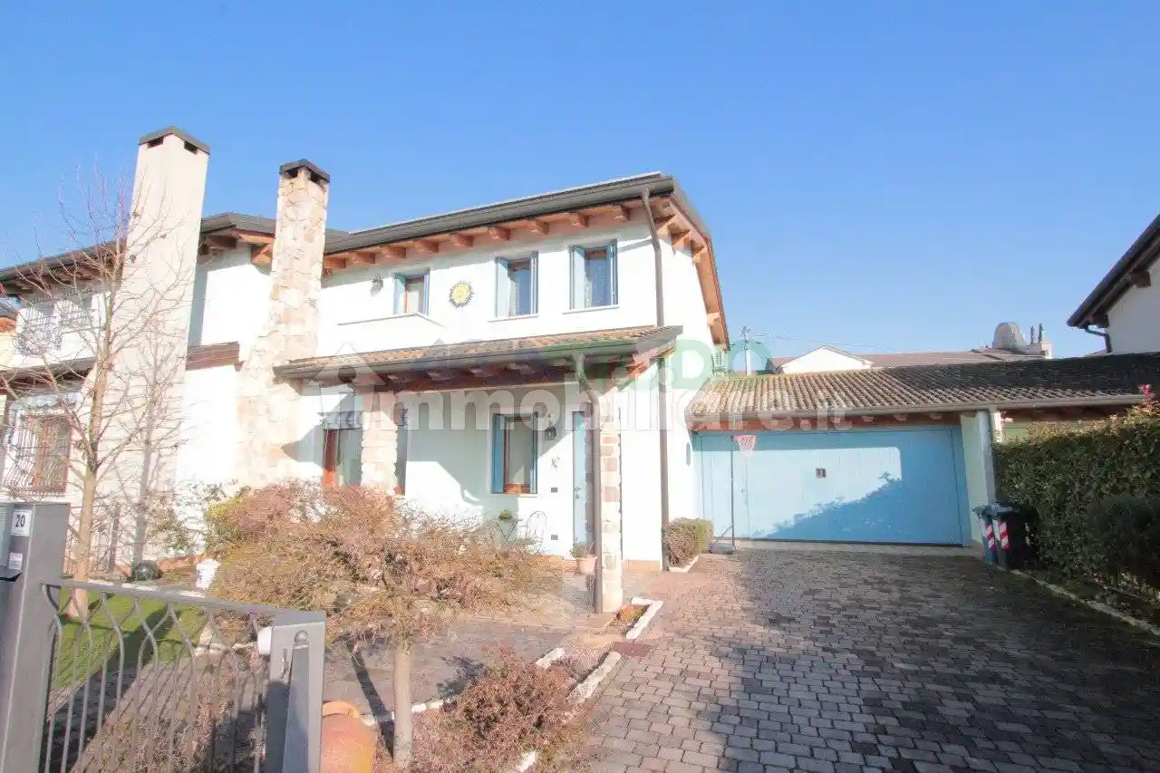 Villa in vendita a Quinto Vicentino