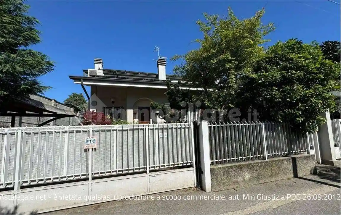 Villa in vendita a Paderno Dugnano