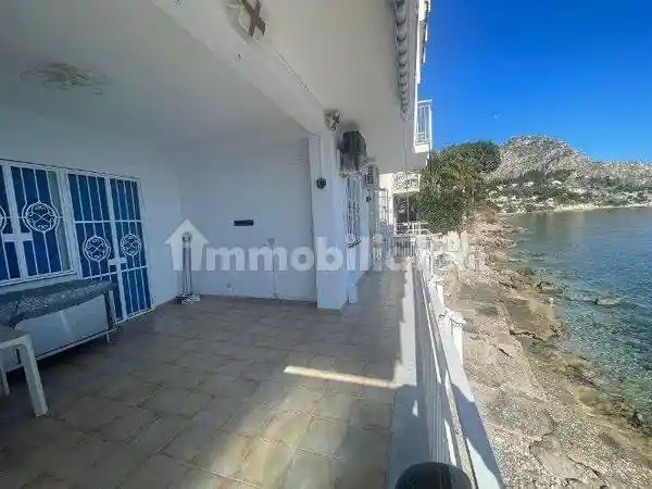 Appartamento in affitto a Santa Flavia