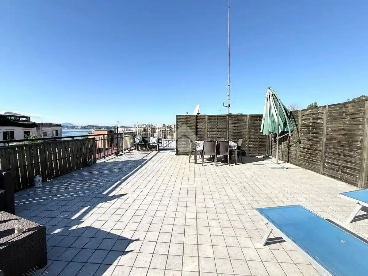 Appartamento in vendita a Pozzuoli