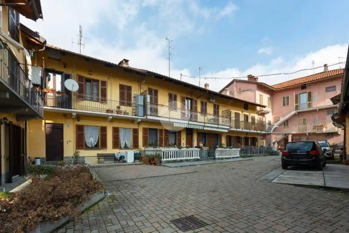 Rustico - Casale in vendita a Alpignano