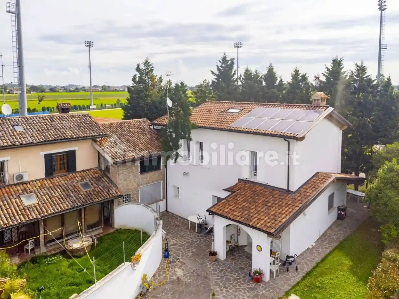 Villa in vendita a Russi