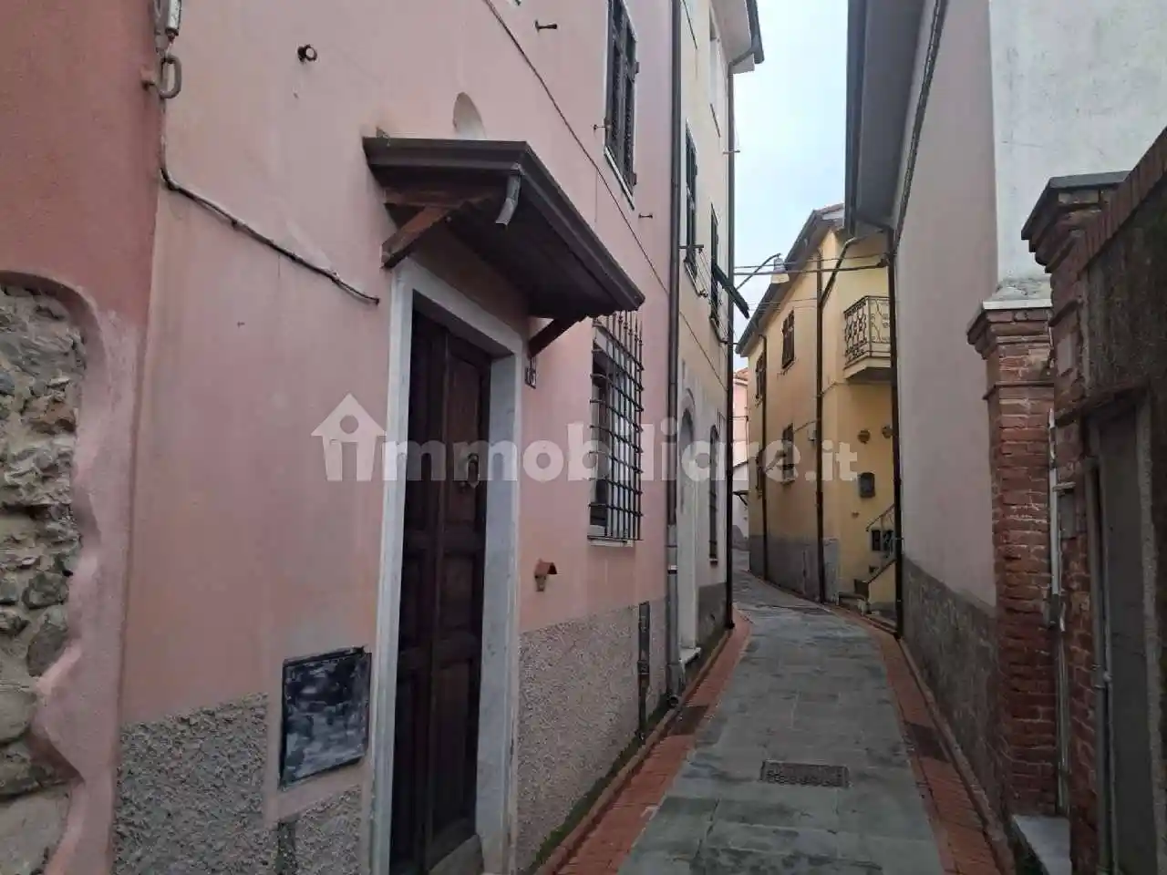 Casa indipendente in vendita a Carrara