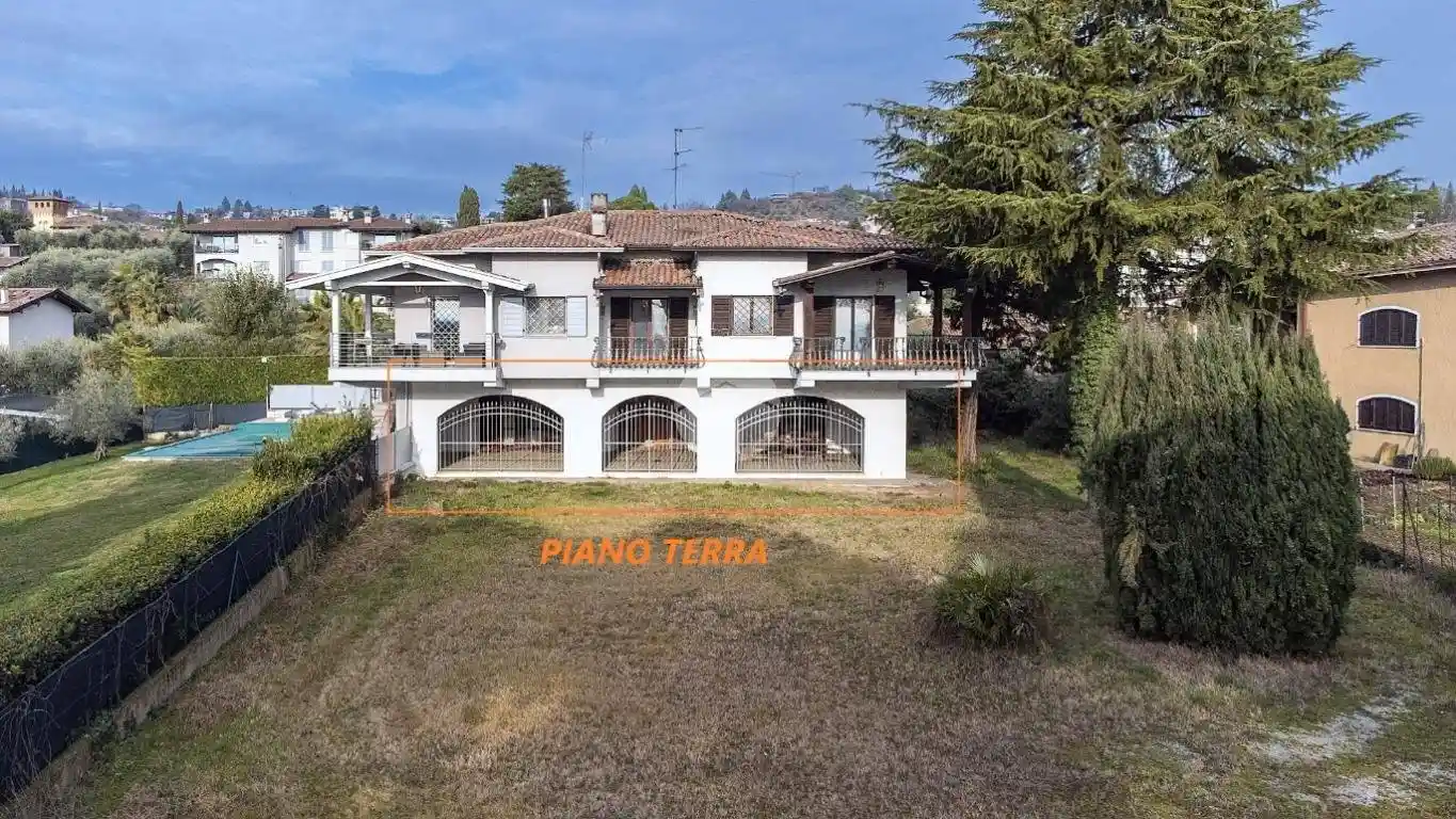 Villa in vendita a Padenghe sul Garda