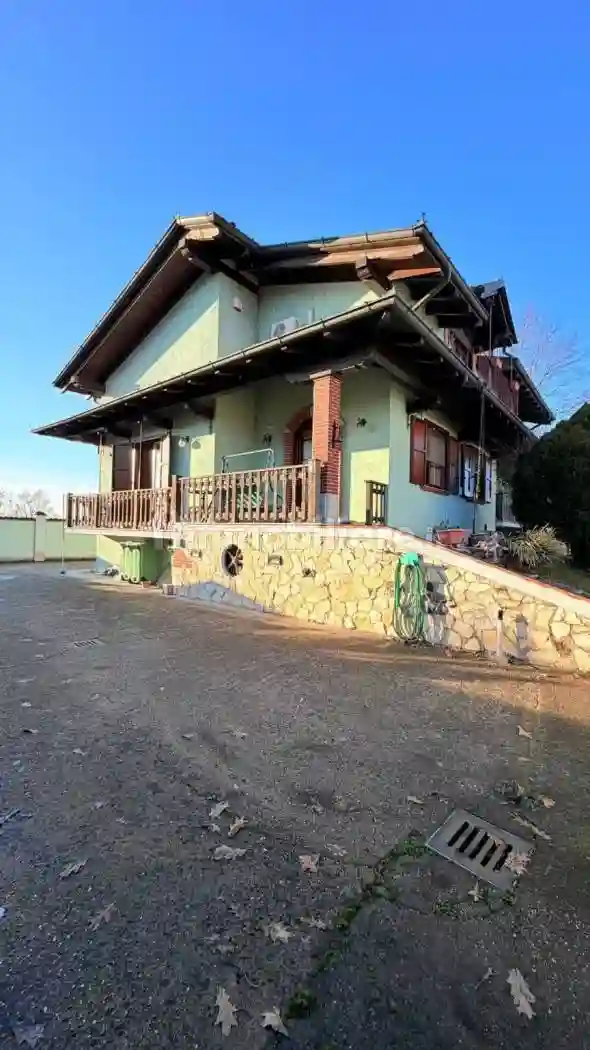 Villa - foto 2