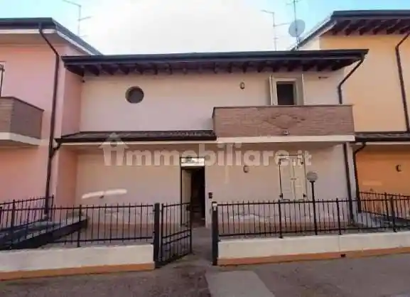 Villetta a schiera in vendita a Viadana