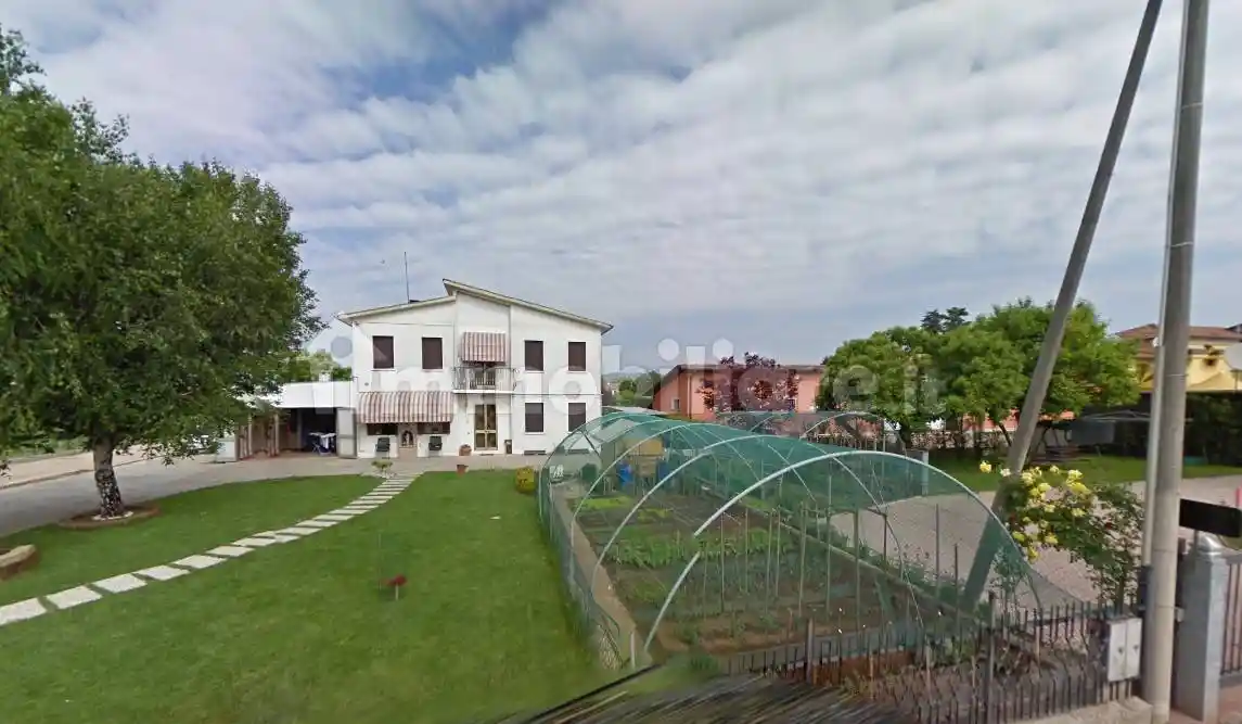 Villa in vendita a Volpago del Montello