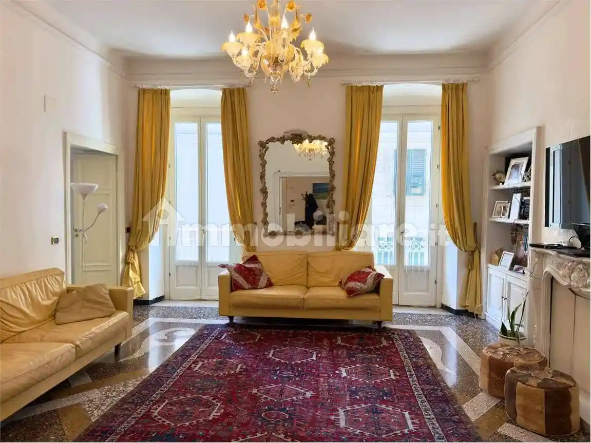 Appartamento in vendita a Genova