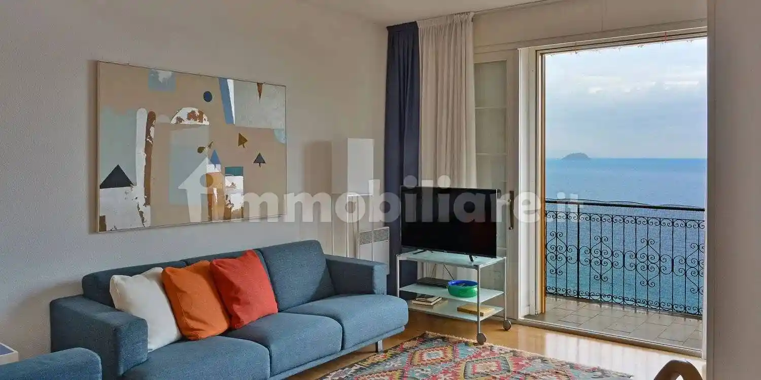 Appartamento in vendita a Laigueglia