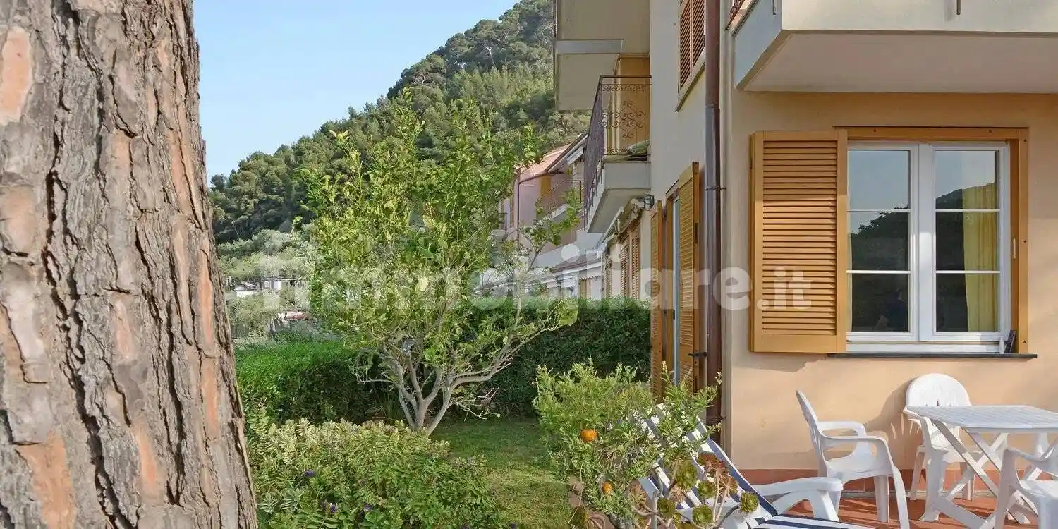 Appartamento in vendita a Laigueglia