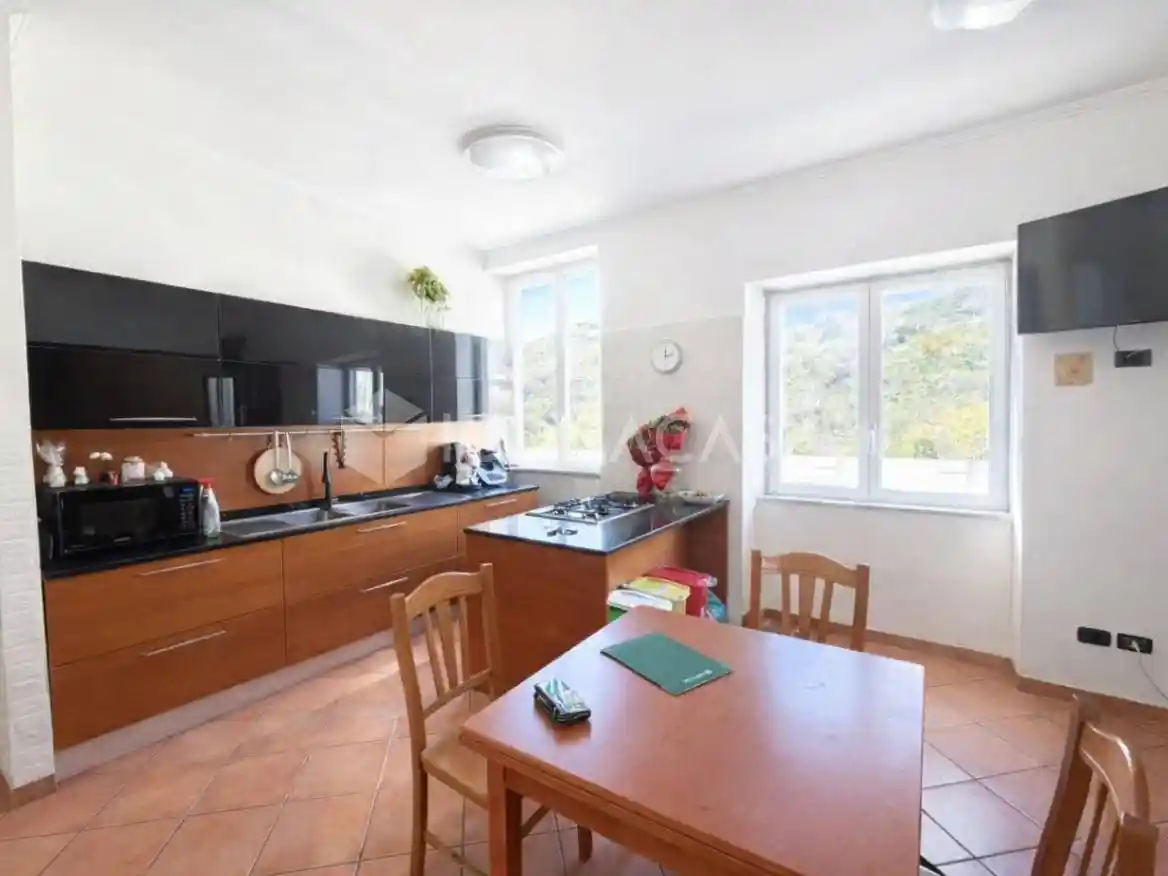 Appartamento in vendita a Pozzuoli