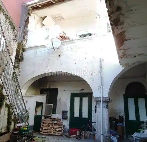 Rustico - Casale in vendita a Baronissi