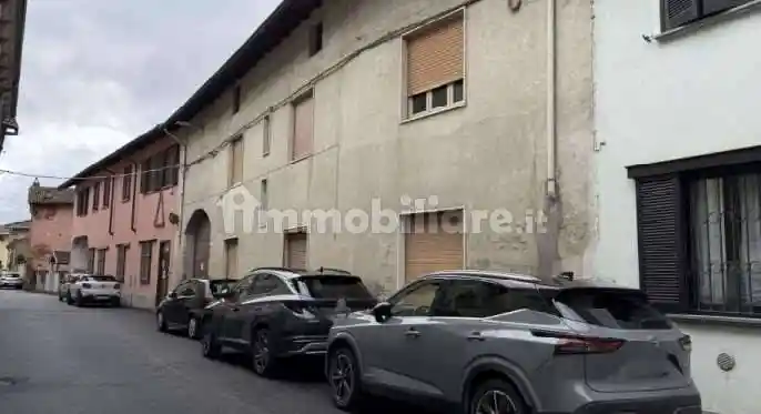 Appartamento in vendita a Gambolò