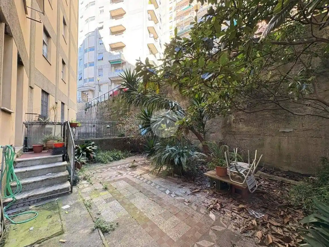 Appartamento in vendita a Genova