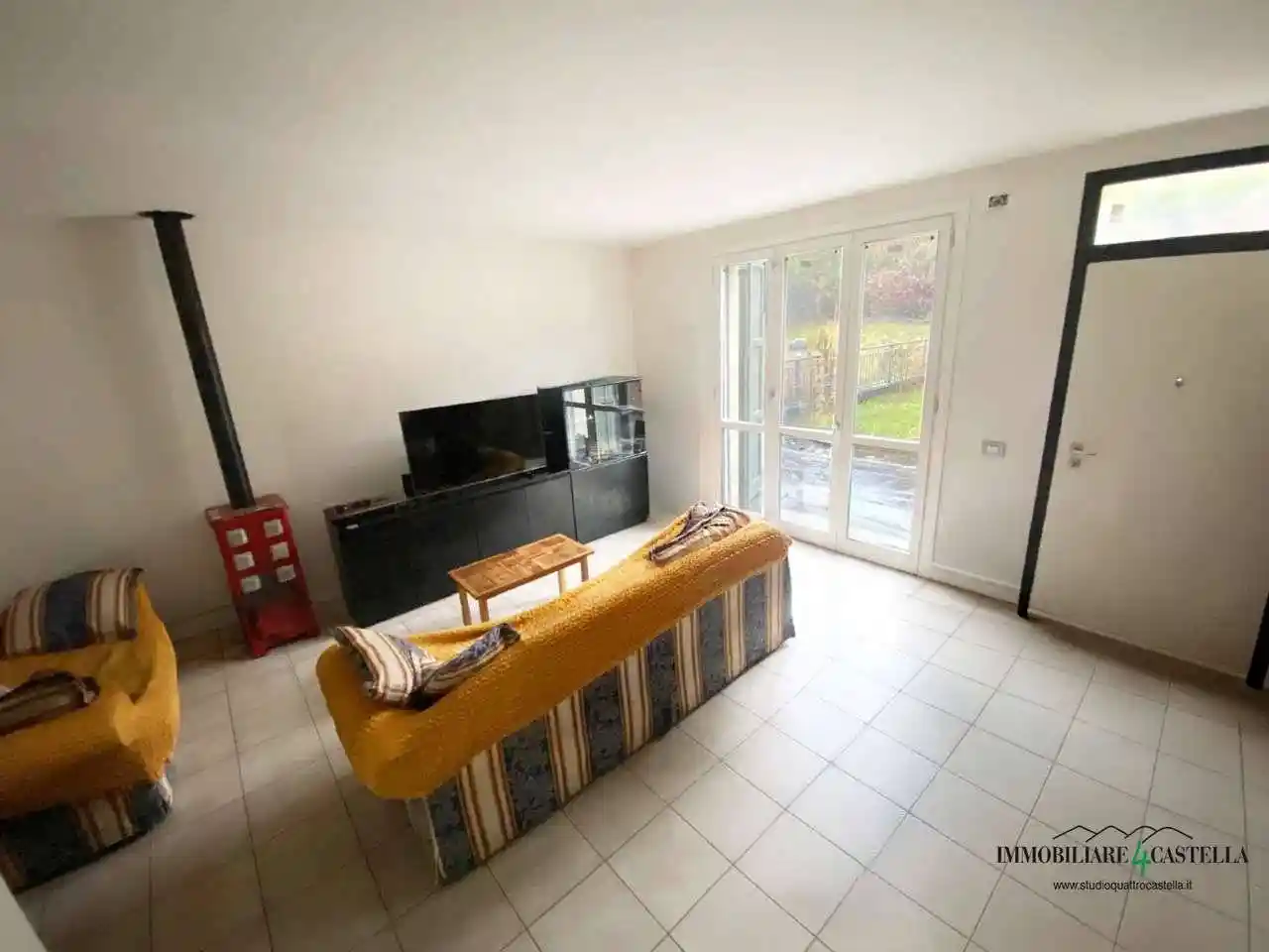 Villa in vendita a Quattro Castella