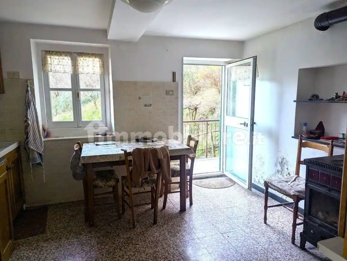 Appartamento in vendita a Ceranesi