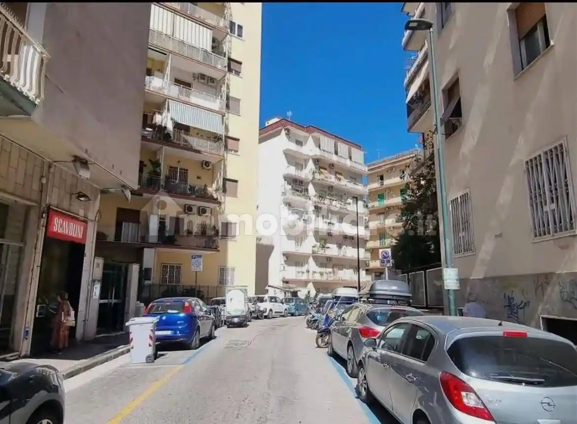 Appartamento in affitto a Napoli