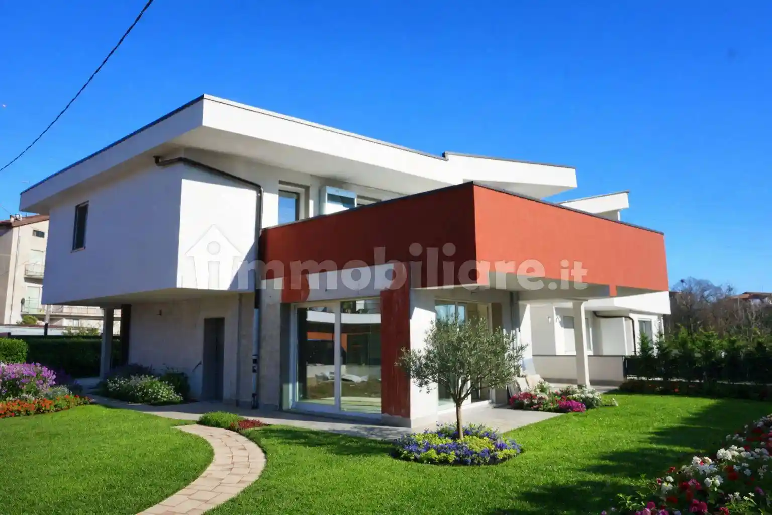 Appartamento in vendita a Bonate Sotto