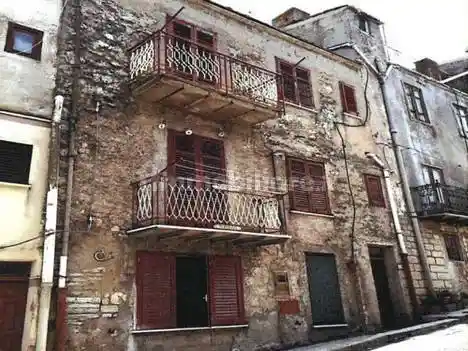 Appartamento in vendita a Lercara Friddi