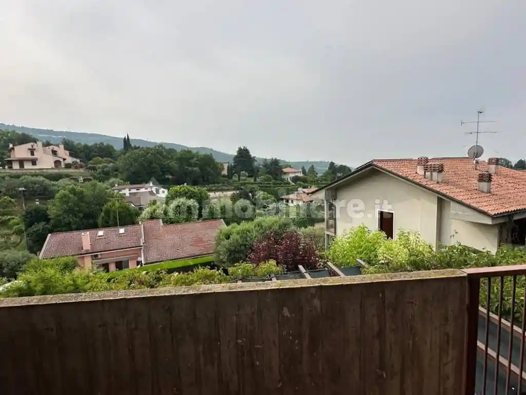 Villa in vendita a Negrar di Valpolicella