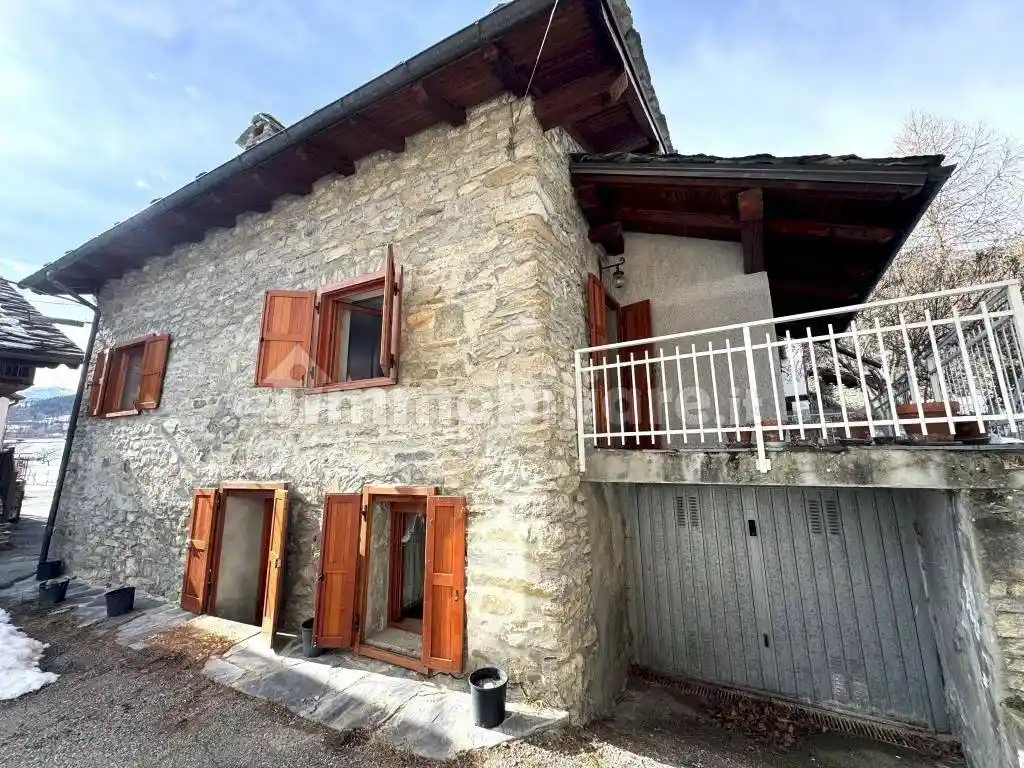 Casa indipendente in vendita a Gignod