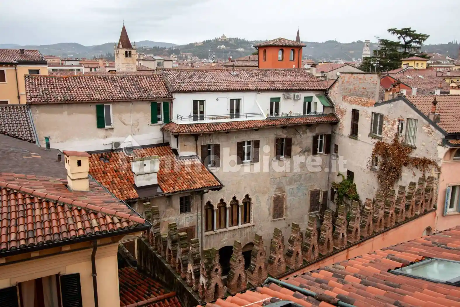 Appartamento in vendita a Verona