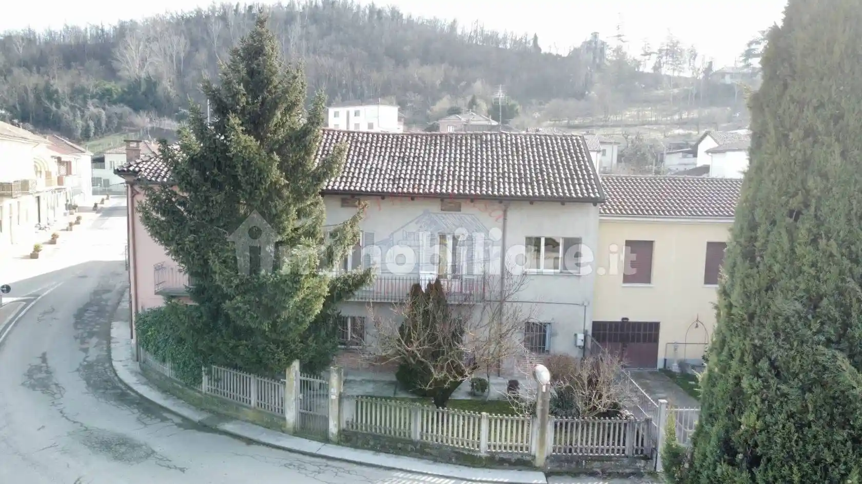 Casa indipendente in vendita a Isola d'Asti
