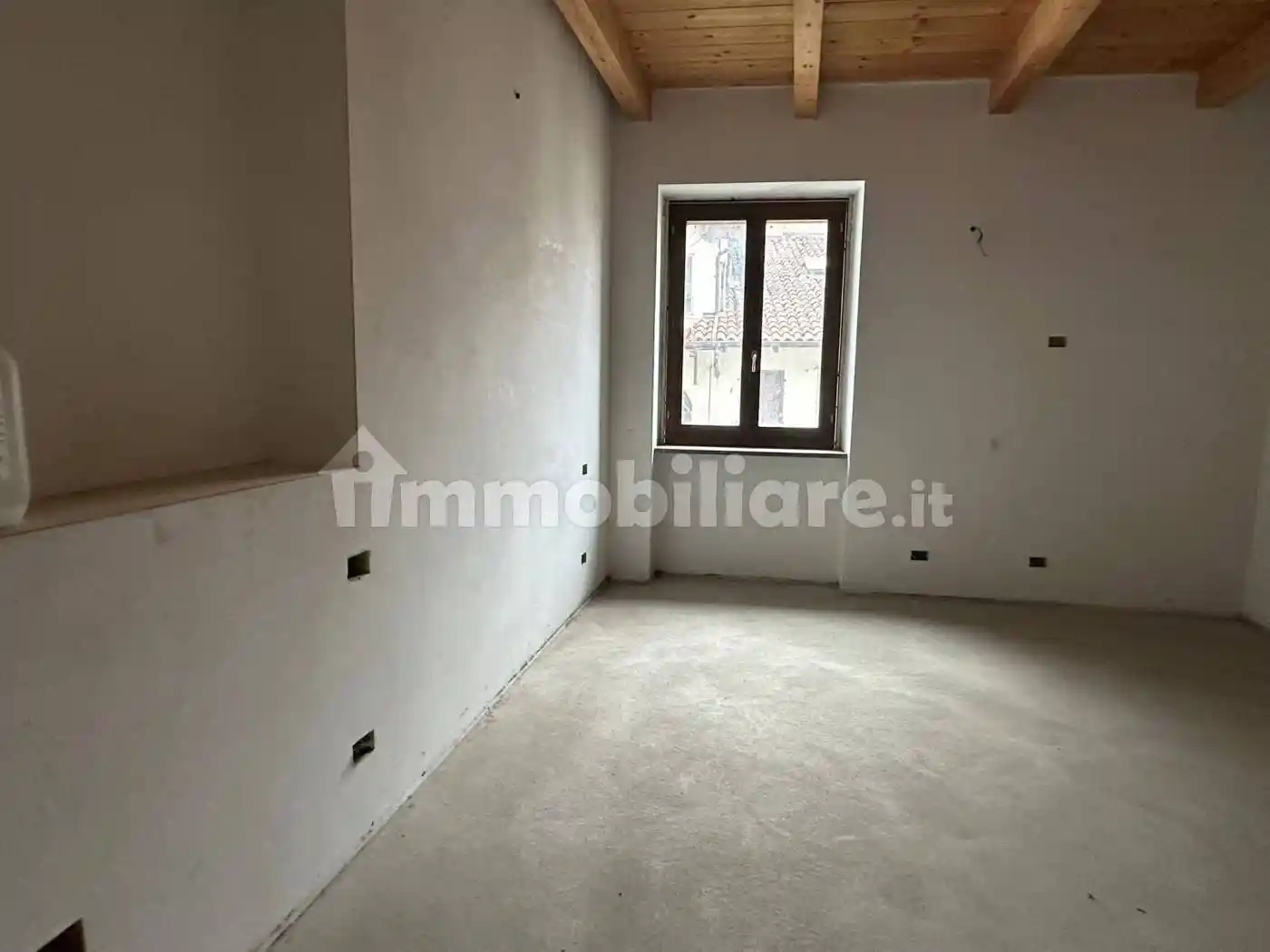 Appartamento in vendita a Vercelli