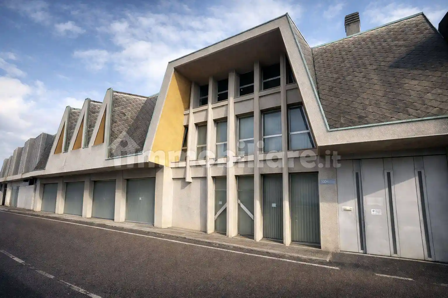 Palazzo - Edificio in vendita a Lissone