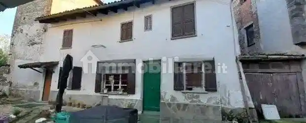 Casa indipendente in vendita a Capriata d'Orba