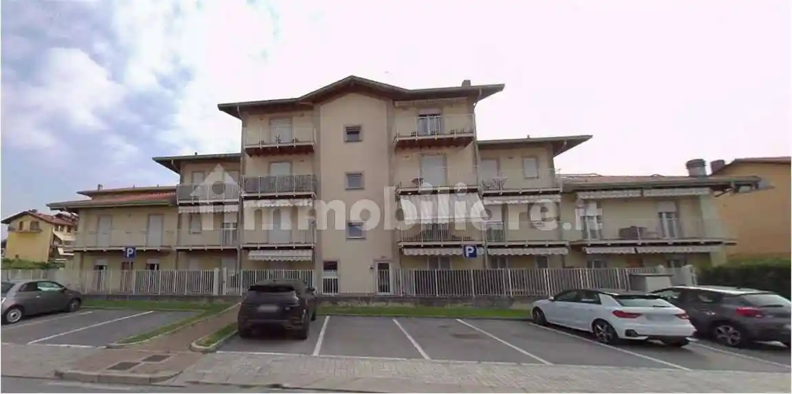 Appartamento in vendita a Brembate di Sopra