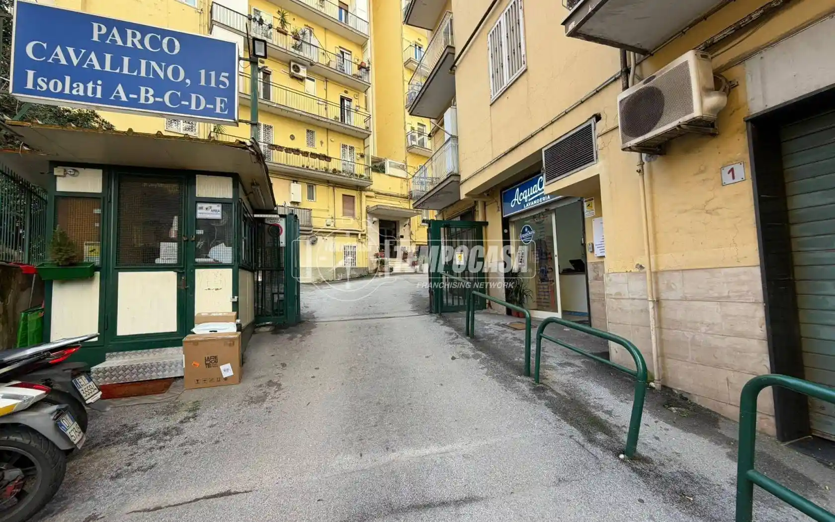 Appartamento in vendita a Napoli