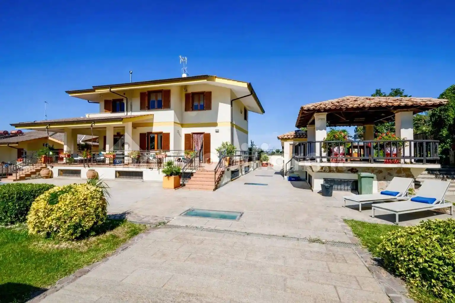 Villa in vendita a Frascati