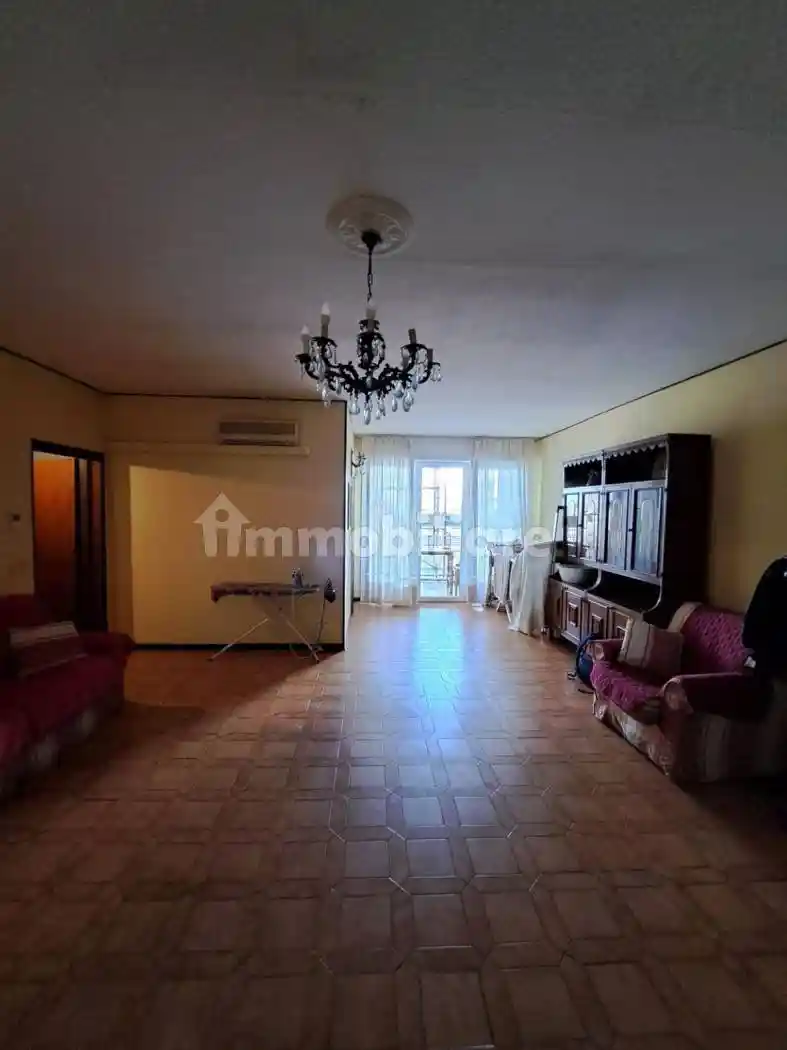 Appartamento in vendita a Modena