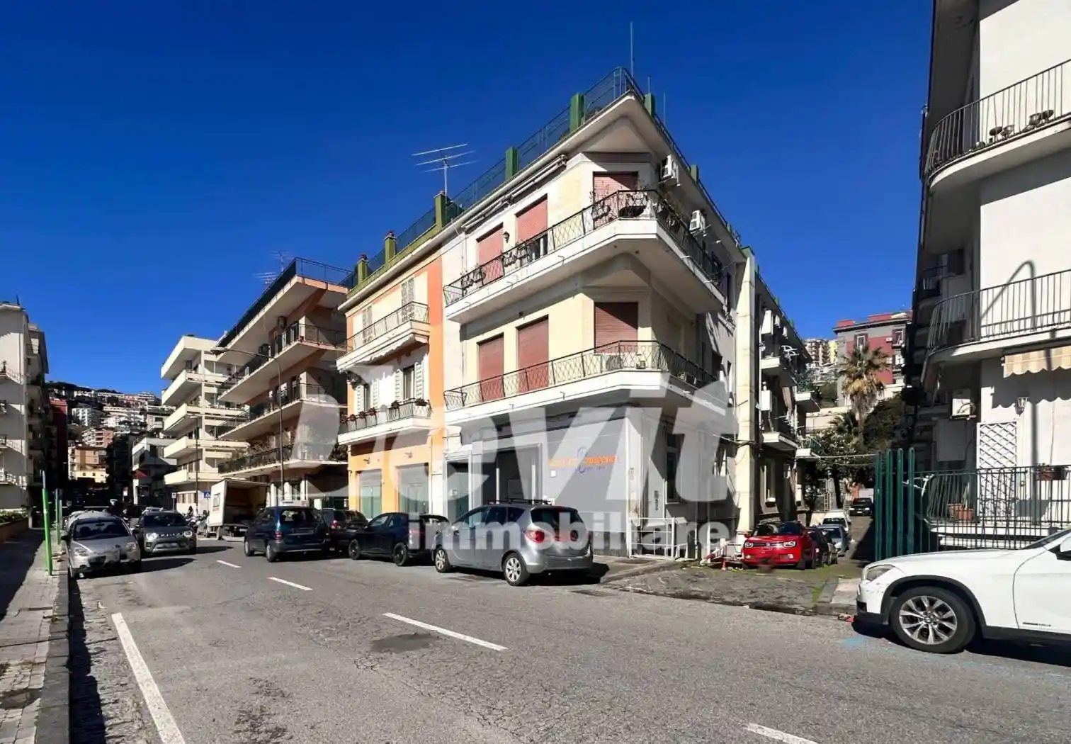 Appartamento in vendita a Napoli