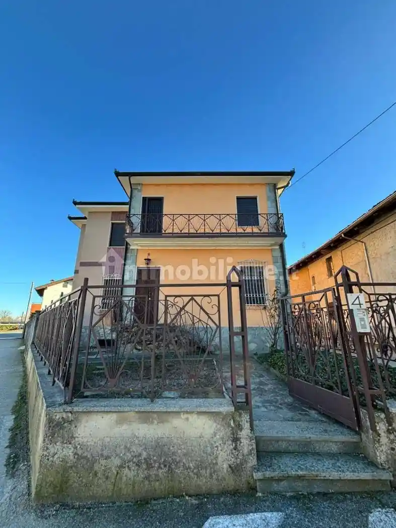 Villa in vendita a Lombriasco