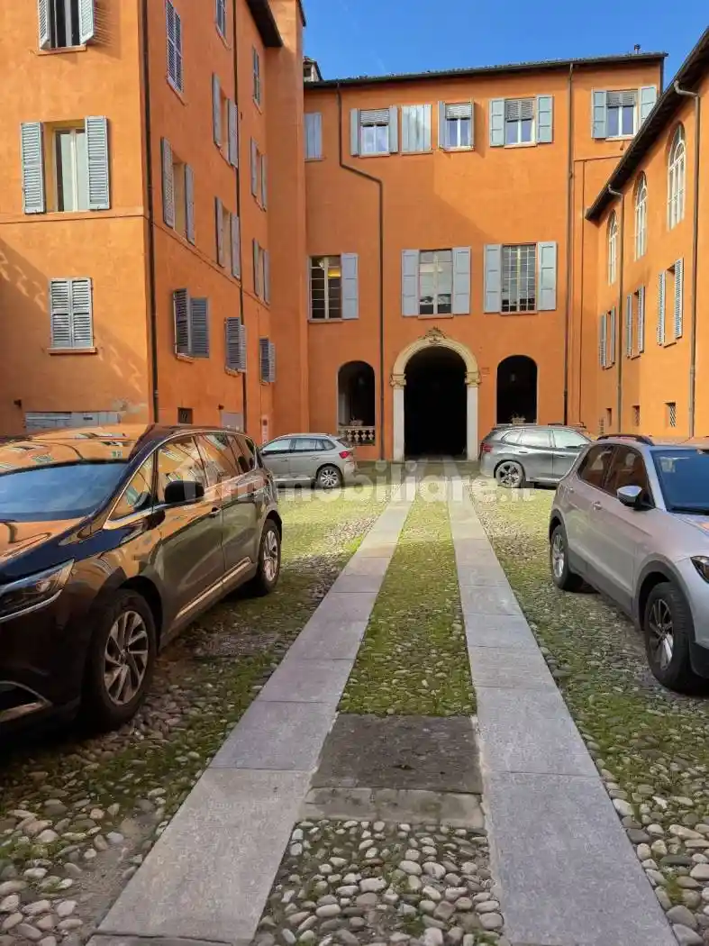 Appartamento in affitto a Modena