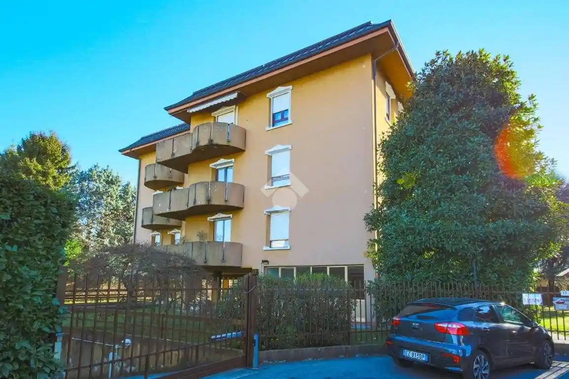 Appartamento in vendita a Albiate