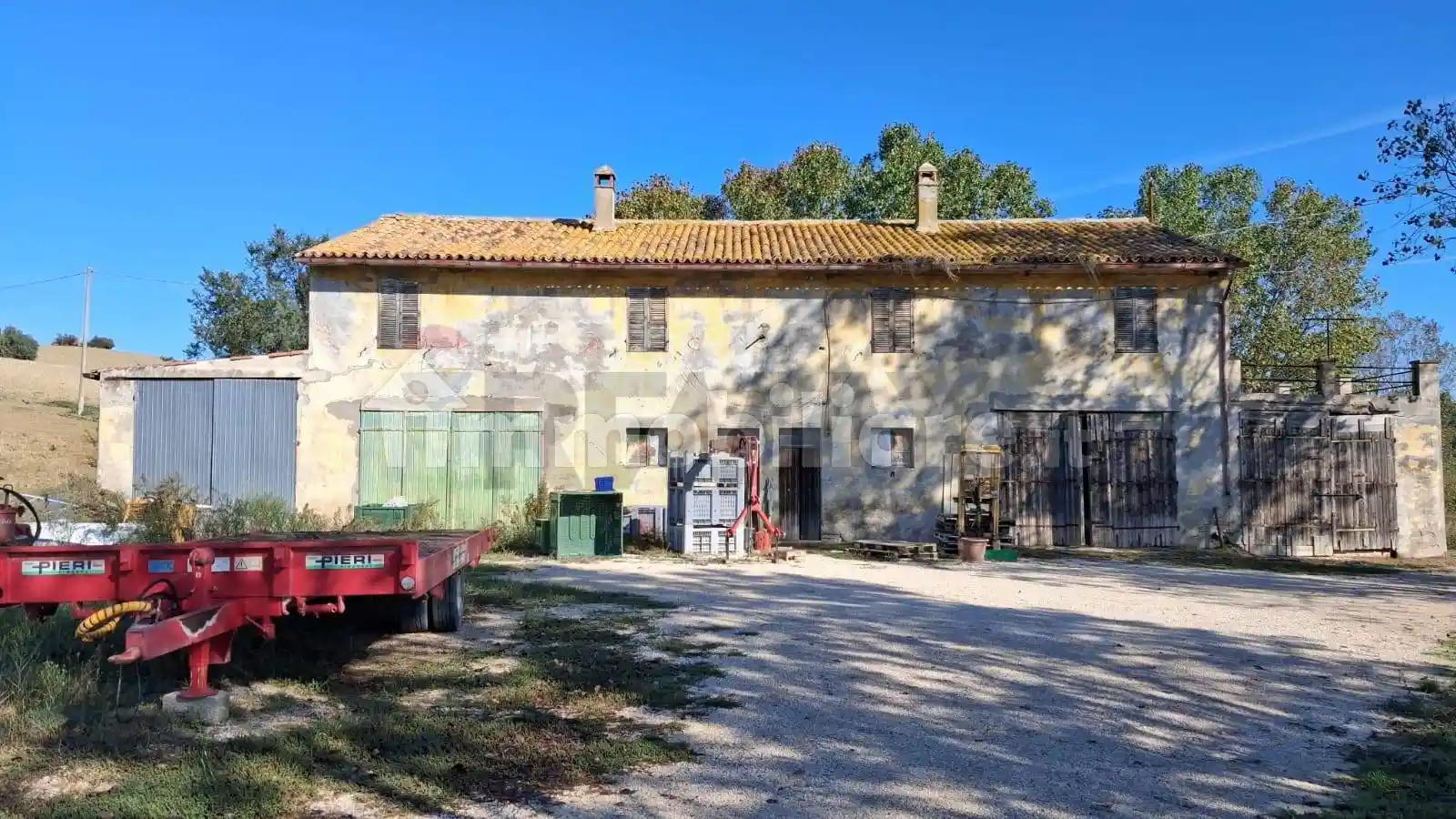 Rustico - Casale in vendita a San Costanzo