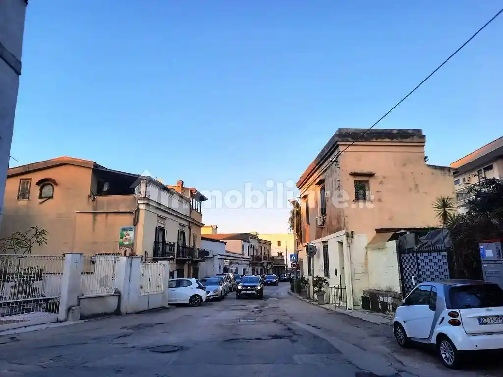 Appartamento in vendita a Palermo