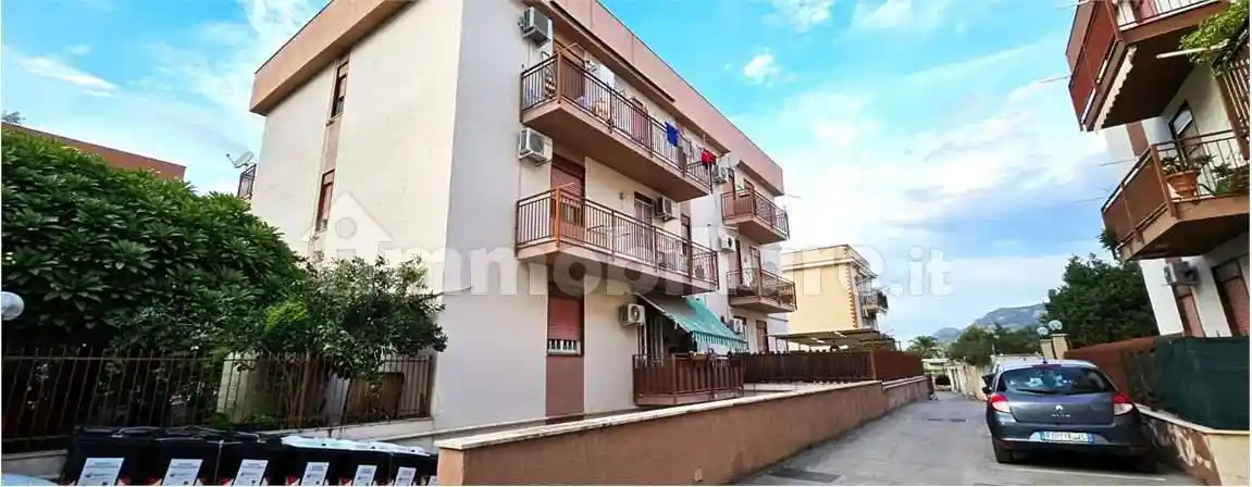 Appartamento in vendita a Palermo