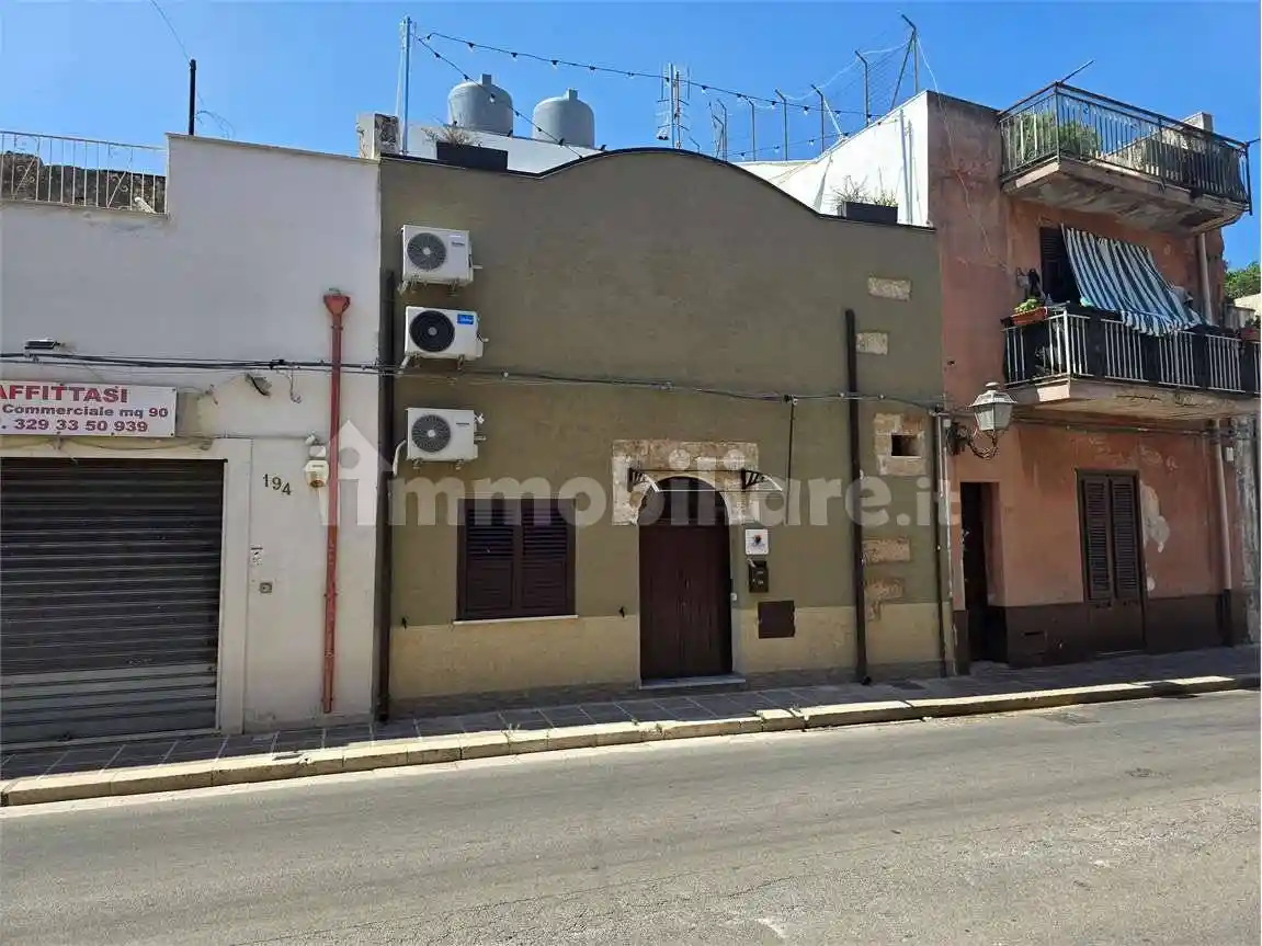 Casa indipendente in vendita a Terrasini