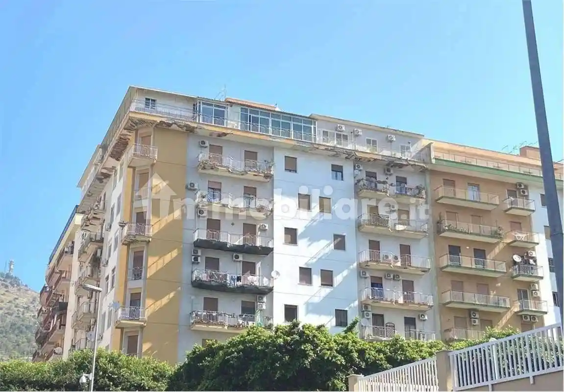 Appartamento in vendita a Palermo