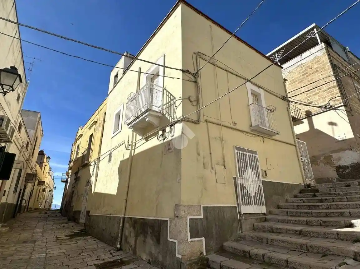 Casa indipendente in vendita a Canosa di Puglia
