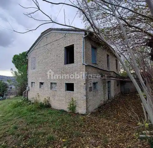 Rustico - Casale in vendita a Montegranaro