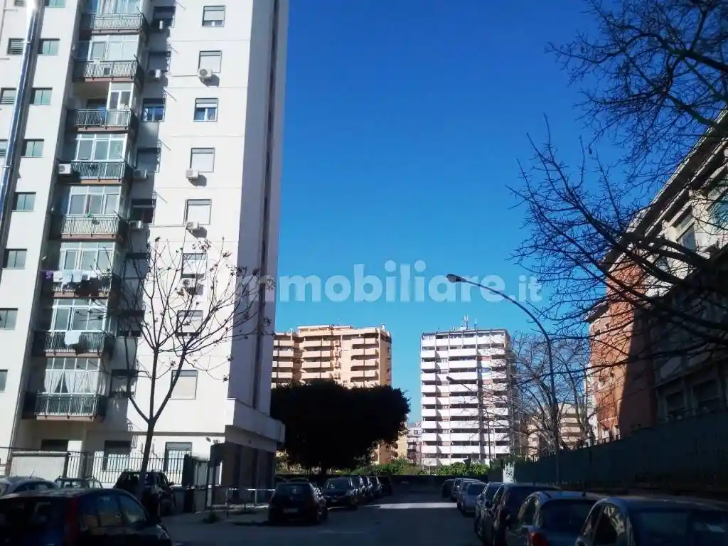Appartamento in affitto a Palermo