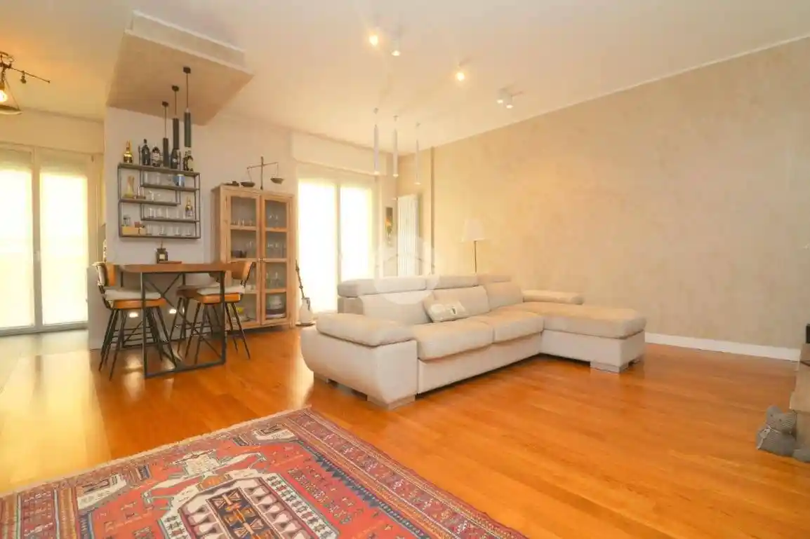 Appartamento in vendita a Rho