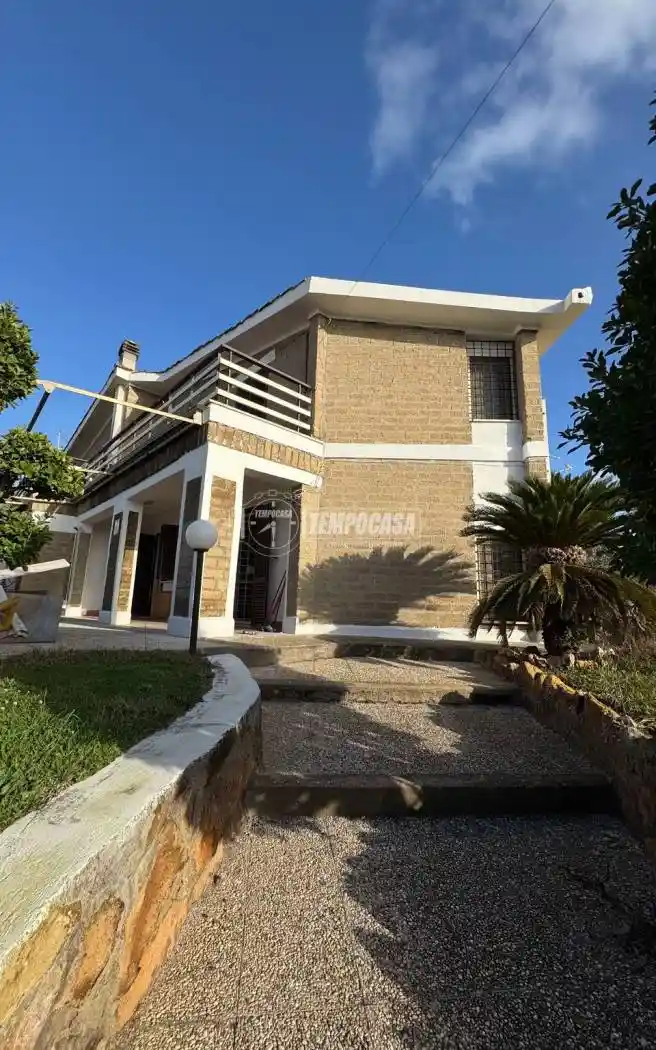 Villa in vendita a Fiumicino