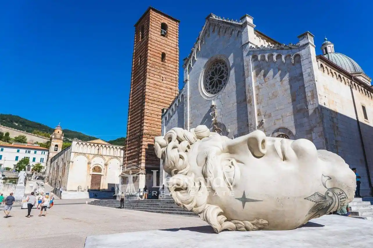 Casa indipendente in vendita a Pietrasanta
