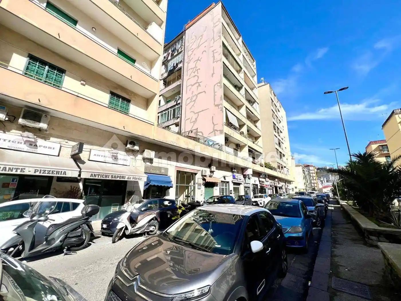 Appartamento in vendita a Napoli